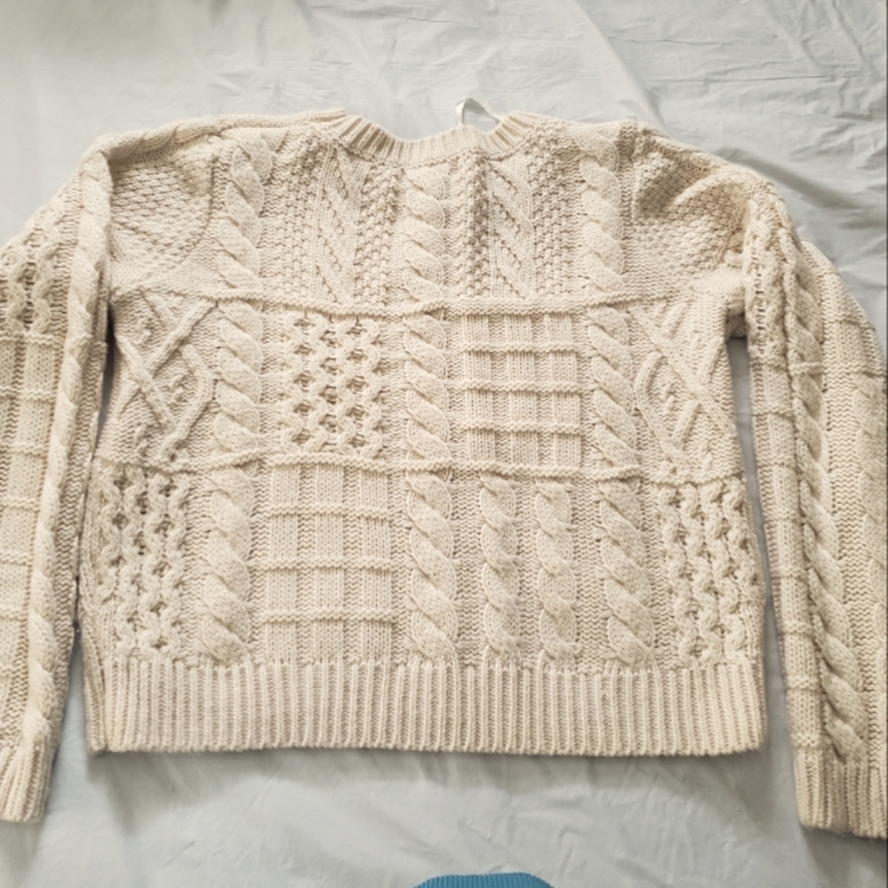 Atmosphere Cable Knit sweater
